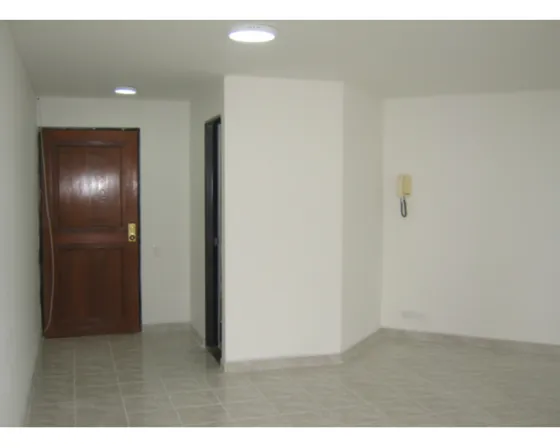 Oficina Con Garaje En Centro Internacional 