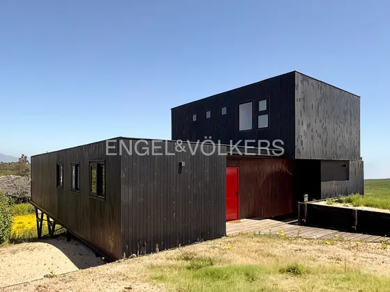 Casa Moderna Y Privada En Condominio En Maitencillo