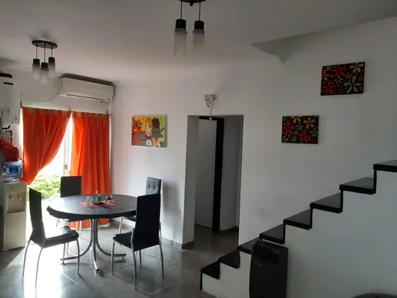 Moderna Casa Interna De 2 Plantas Con Vista Al Río, Mucha Privacidad, Cerca Del Centro Cívico De Victoria