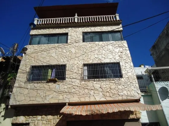 Casa En Venta En Catia 24-12370 Ab