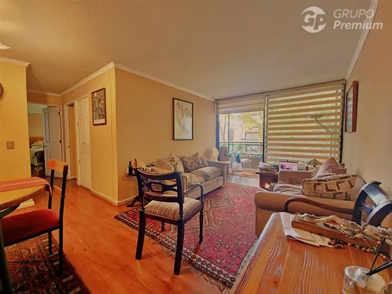 Departamento En Venta De 2 Dorm. En Providencia