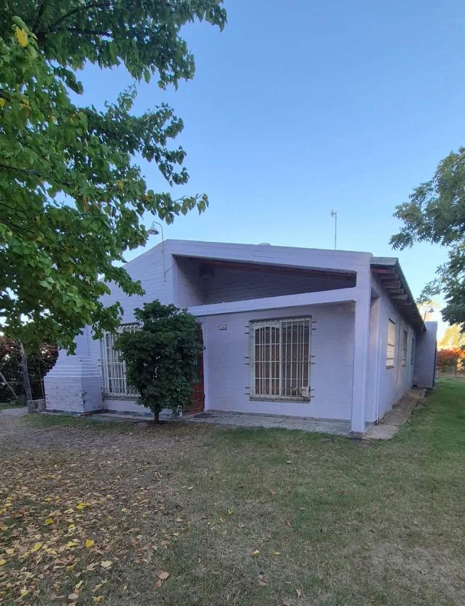 For Sale: Country House with Swimming Pool and Fruit Trees – Rama Caída