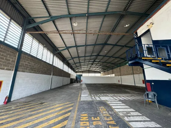 Alquiler De Galpón En La Zona Industrial Municipal Norte Rp