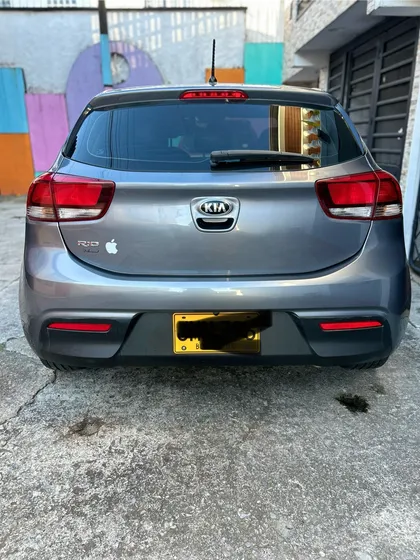 Kia Rio 1.4 Vibrant Hb At