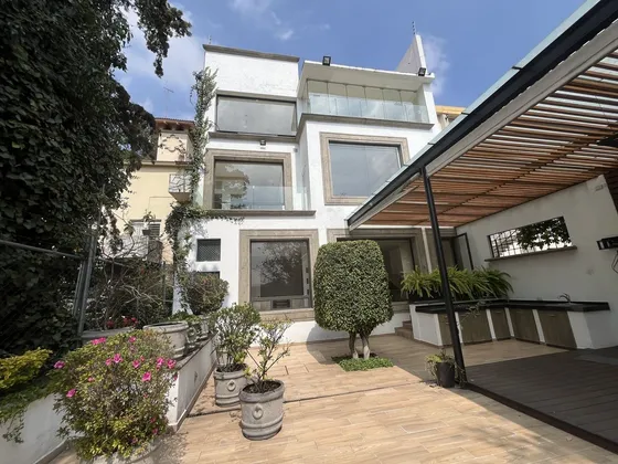 Casa En Venta En Vistahermosa Con Terraza