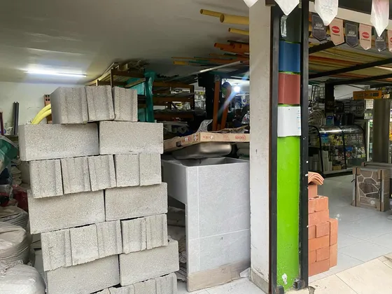 Ferretería En Venta
