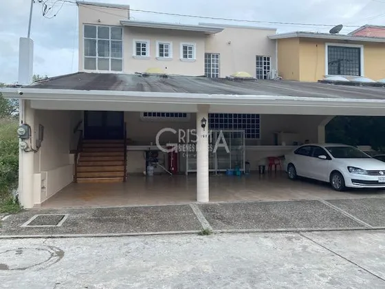 Casa  Amplia  Semiamueblada  En Renta En Col. Jardines De Tuxpan