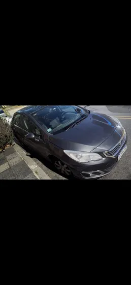 Peugeot 408 2.0 Allure 143cv