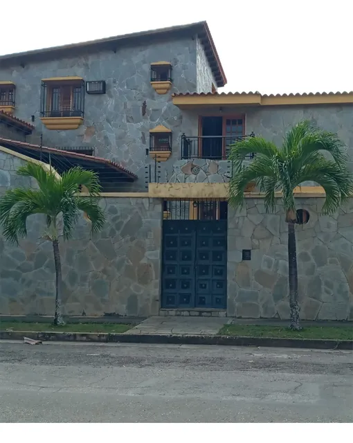 Espectacular Casa De 4 Niveles 650 M2 En La Viña Valencia