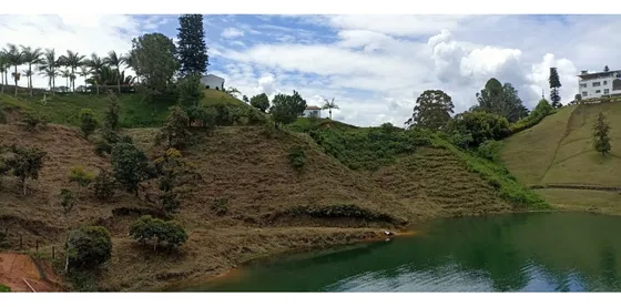 Lote Para La Venta En Sector De Alta Valorización En El Peñol. 
