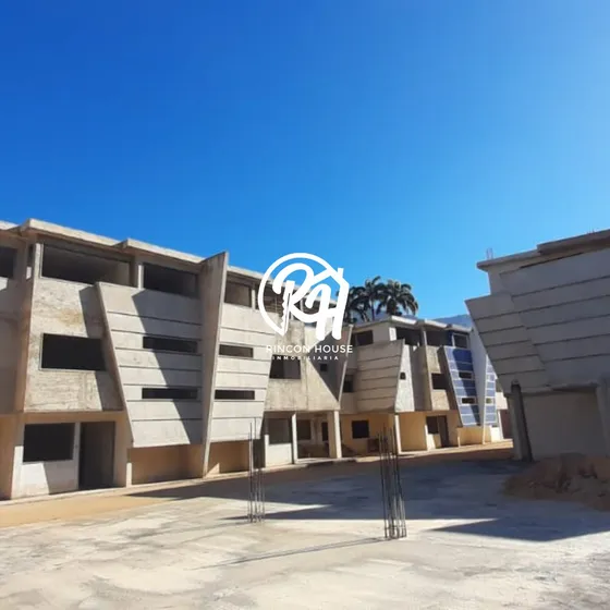 Townhouse En Venta En El Limón, Aragua
