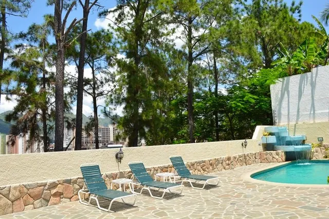 Casa En Venta En El Bosque Con Piscina 335.000 Mcc