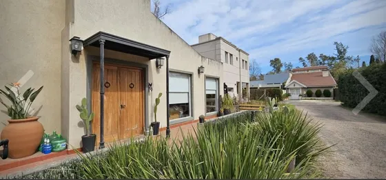 Casa En Venta 3 Ambientes Parque Leloir