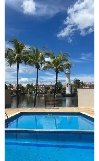En Venta Casa 2 Niveles Pueblo Viejo Lecherías
