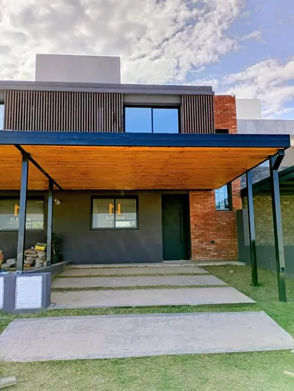 Veni A Verlo, Vas A Querer Mudarte Hoy - Duplex Soñado En Solares De Manantiales