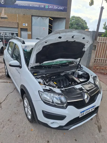 Renault Sandero Stepway 1.6 Privilege 105cv