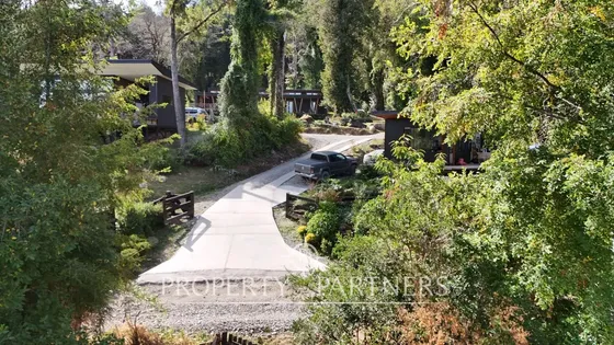 Hermosa Parcela En Condominio Con Conserjería.