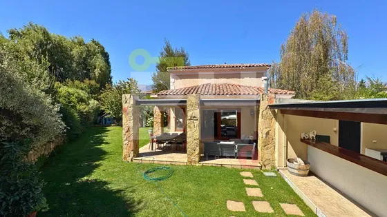 Hermosa Casa Provenzal En Condominio 4d 4b + Servicio
