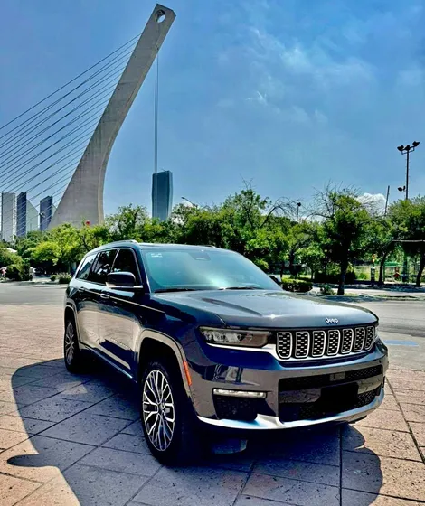 Jeep Grand Cherokee 5.7l Hemi Summit Reserve L V8 357hp
