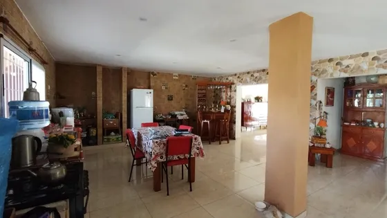 Venta De Casa Con Galpon