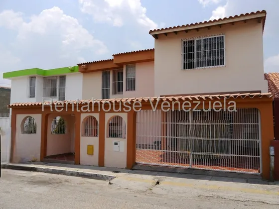Casa En Venta En Conjunto Privado Del Este Barquisimeto #/realiza Inversion Inteligente /* Oportunidad Que No Puedes Dejar Pasar.