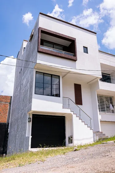 Vendo Hermosa Casa Sector Pradera Alta Dosquebradas , Para Estrenar