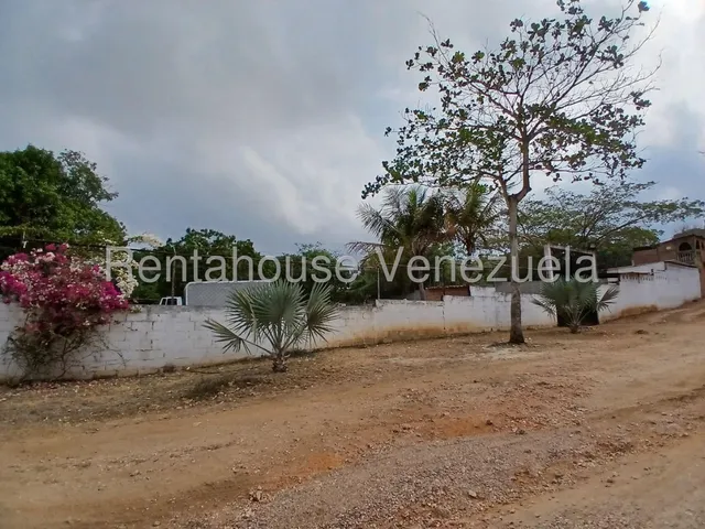 Rafael Carrasquel Trae Para Ti En Venta Espectacular Casa Granja Con Fines Comerciales O Residencial Ubicada En Agua Viva  Cabudare Lara, Rc