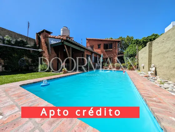 Casa En Venta 3 Habitaciones Apto Crédito Con Pileta Lote Propio Permuta