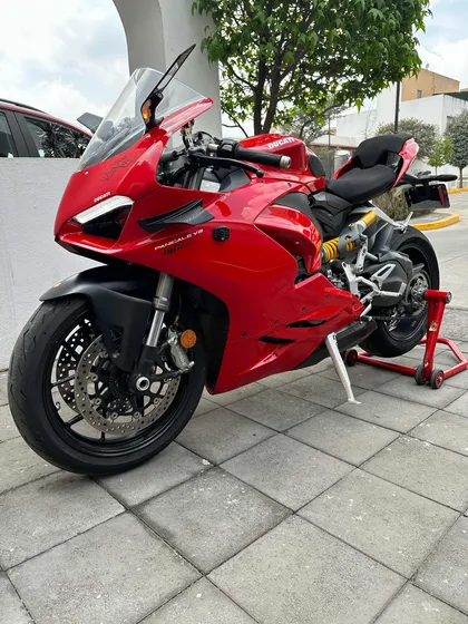 Ducati V2