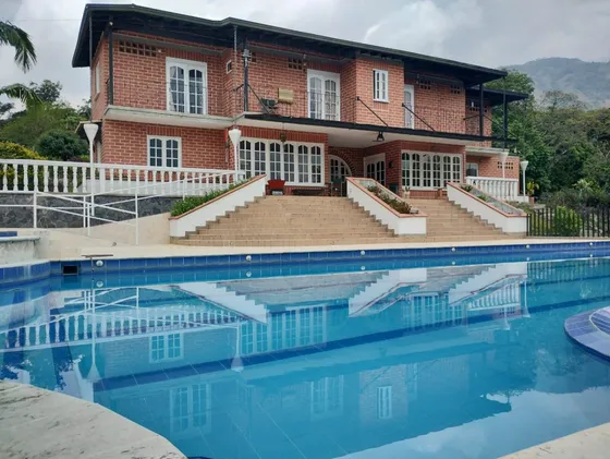 Se Vende Casa Campestre En Barbosa - Popalito