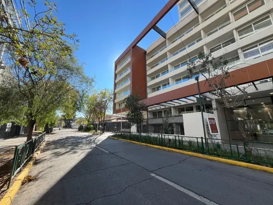 Arriendo Impecable Y Funcional Estudio En Ñuñoa
