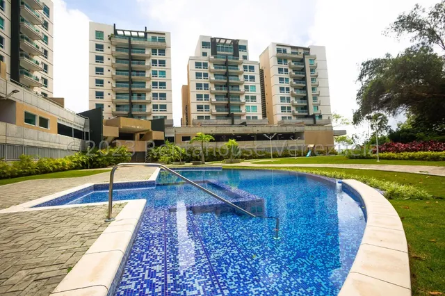 Se Vende Bello Apartamento En La Lagunita Country Club Mls 24-6218