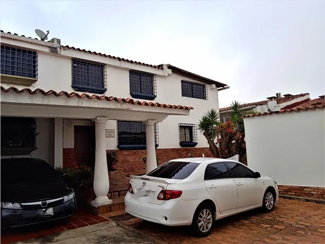Casa En Venta Urb Los Eucaliptos Llano Alto Carrizal
