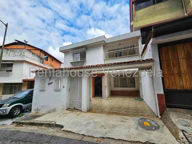 Amplia Casa En Venta En Clnas De La California  #25-16709 Hh