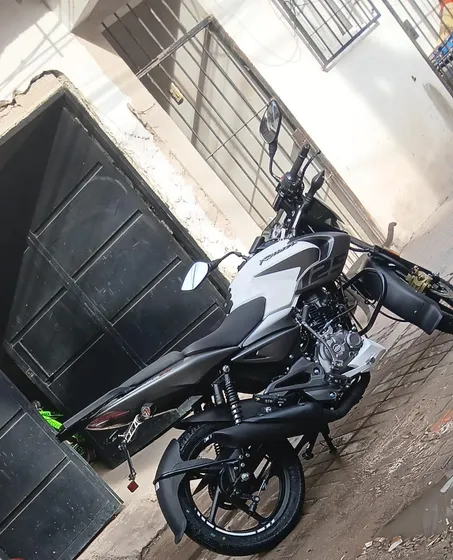 Rouser Ls 125