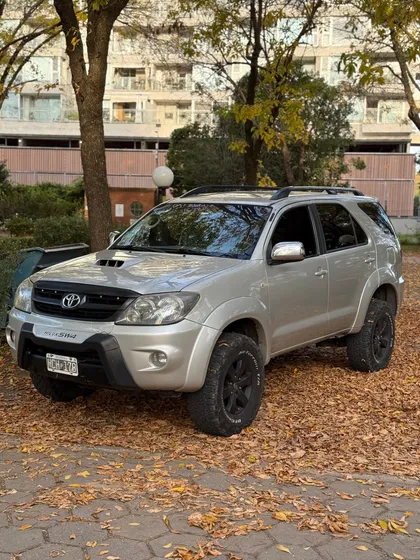 Toyota Hilux Sw4 3.0 I Srv C/cuero 4x4 (2009)