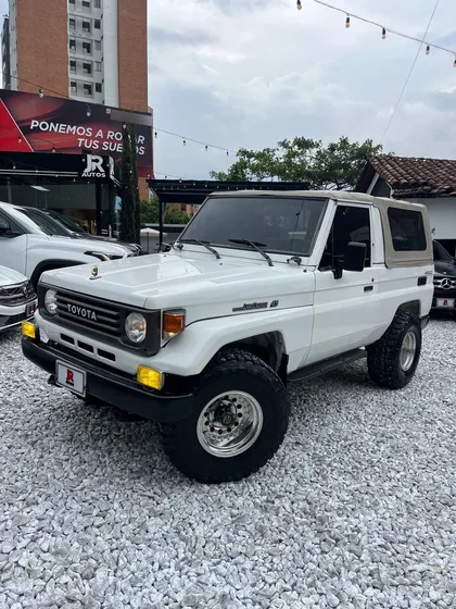 Toyota Land Cruiser 4.5 Fzj73 Macho