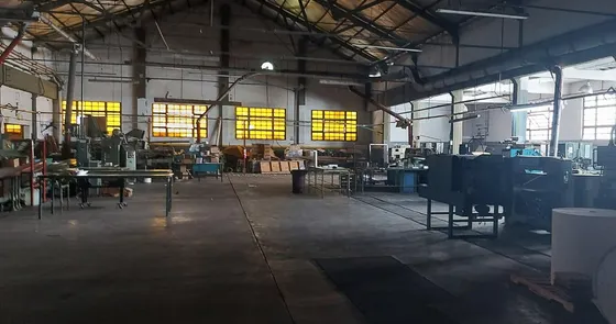 Depósito - Galpón Industrial De 2.400 M2.  En Wilde - Alquiler