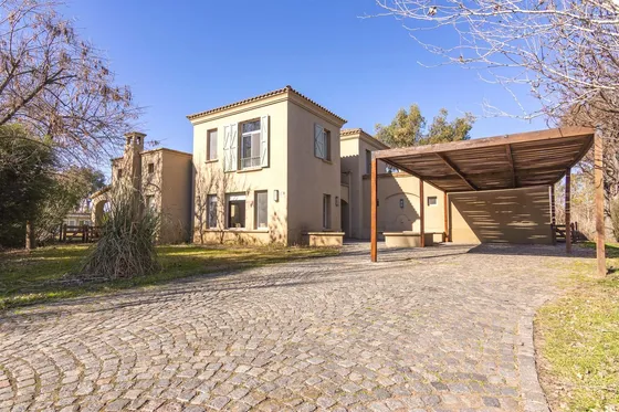 Venta Casa Solida Buenos Materiales En Estancias Del Pilar