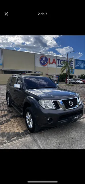 Nissan Pathfinder 4x4 Turbo Diésel