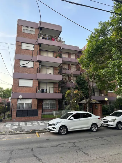 Venta Departamento 2 Ambientes C/cochera 