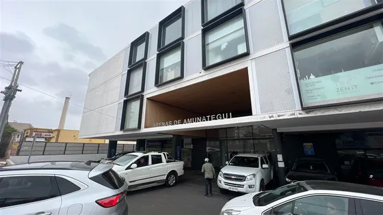 Local 100 M2 Edificio Arenas De Amunátegui / Cdt La Serena