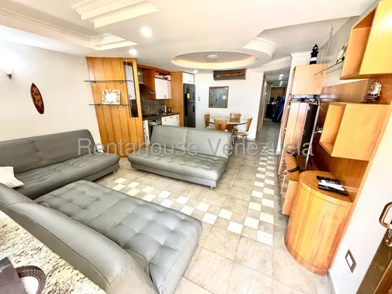Apartamento En Venta Tanaguarena #25-18064 Johana Blanco  