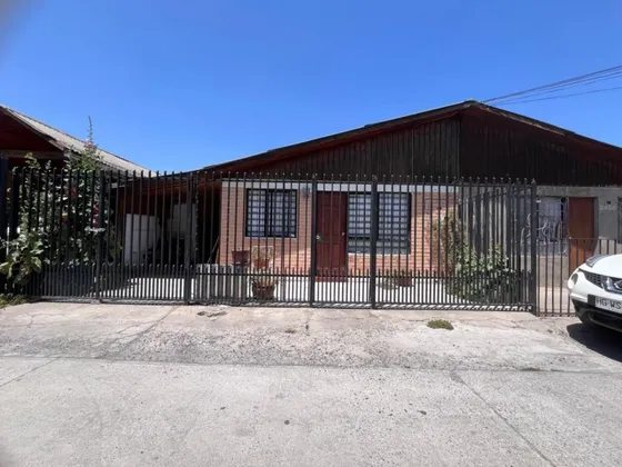 Se Vende Casa En Sector Los Bosquinos
