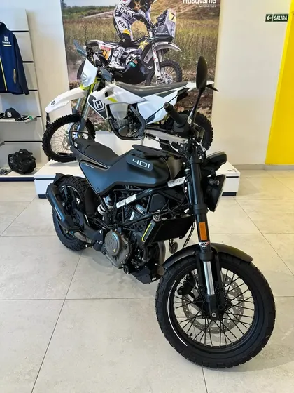 Svartpilen 401 - Husqvarna Puerto Madero Financiada