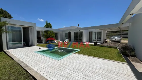Casa Venta En Pinamar Barrio Nayades