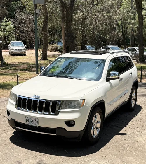 Jeep Grand Cherokee Limited V6 4x2 At