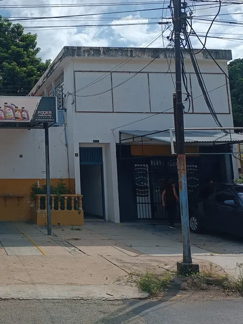 Local En Alquiler, A Pie De Calle 100 Mts2. Montesdeoca. Hg