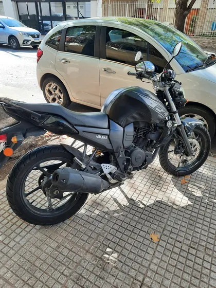 Yamaha Fz 16