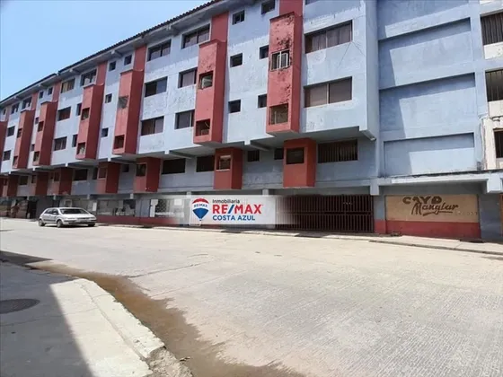 En Venta Cómodo Apartamento En Pleno Centro De En El Conjunto Cayo Manglar En Chichiriviche